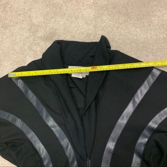 Vintage 90’s Karen Perry black retro zipup sweater - Picture 5 of 6